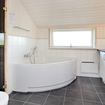 Three-bed Retreat Near The Coast