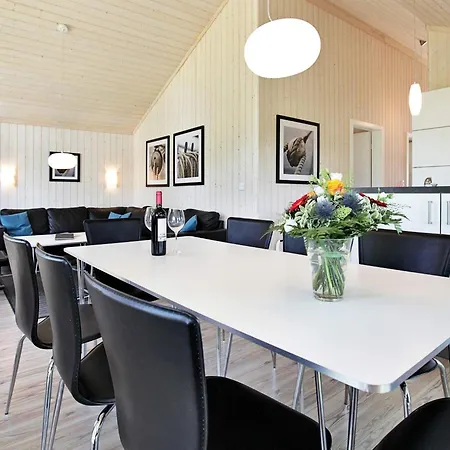 Three-bed Retreat Near The Coast Grossenbrode