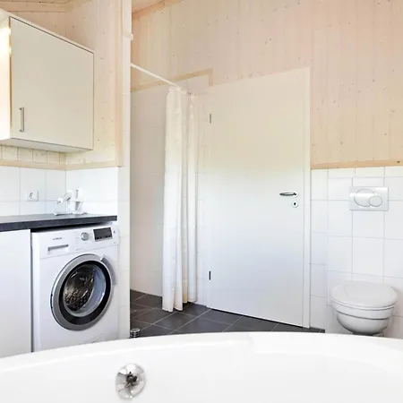 Holiday home Three-bed Retreat Near The Coast *