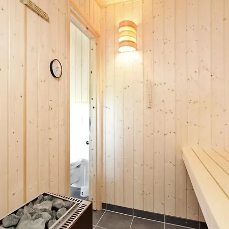 Three-bed Retreat Near The Coast Feriehus