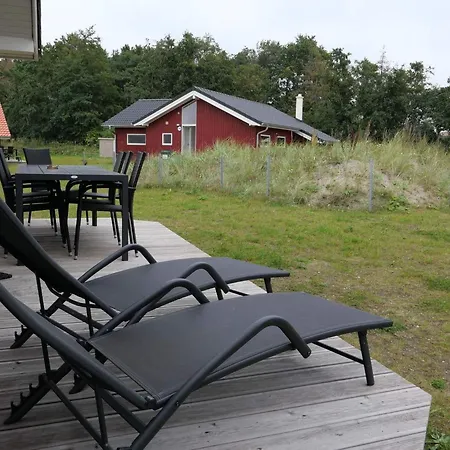 Three-bed Retreat Near The Coast Grossenbrode