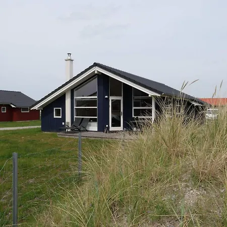 Three-bed Retreat Near The Coast