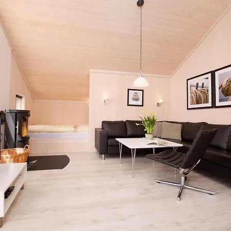 Three-bed Retreat Near The Coast Holiday home Grossenbrode
