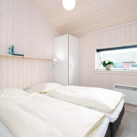 Holiday home Three-bed Retreat Near The Coast Grossenbrode