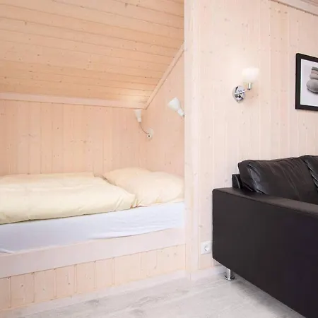 Holiday home Three-bed Retreat Near The Coast